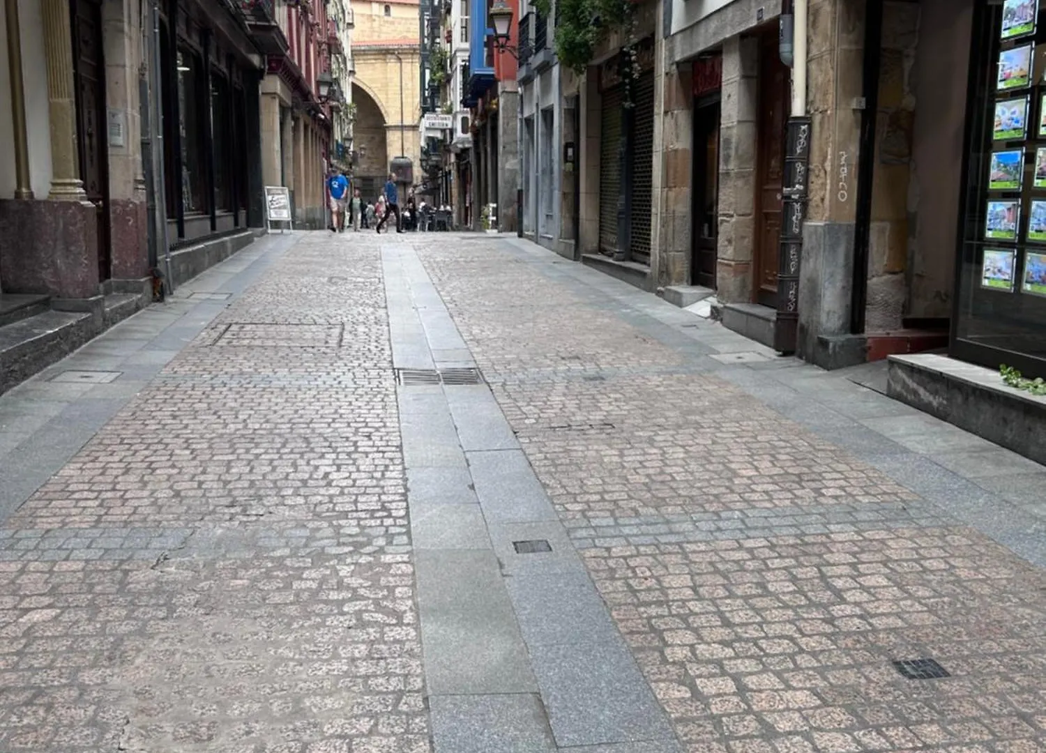 Estrella Apartment Bilbao Spain